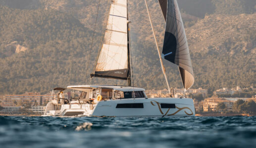 NAUTITECH 44 Open cruising catamaran