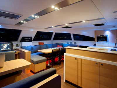 Nautitech 542 catamaran salon