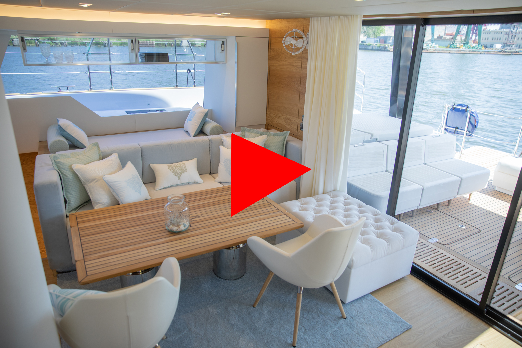 VIDEO Walkthrough -Sunreef 50 Sailing catamaran