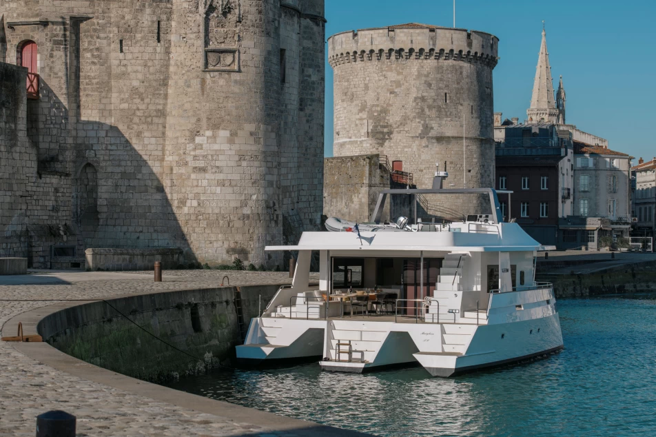 LEEN 56 Hybrid Long Range Trawler