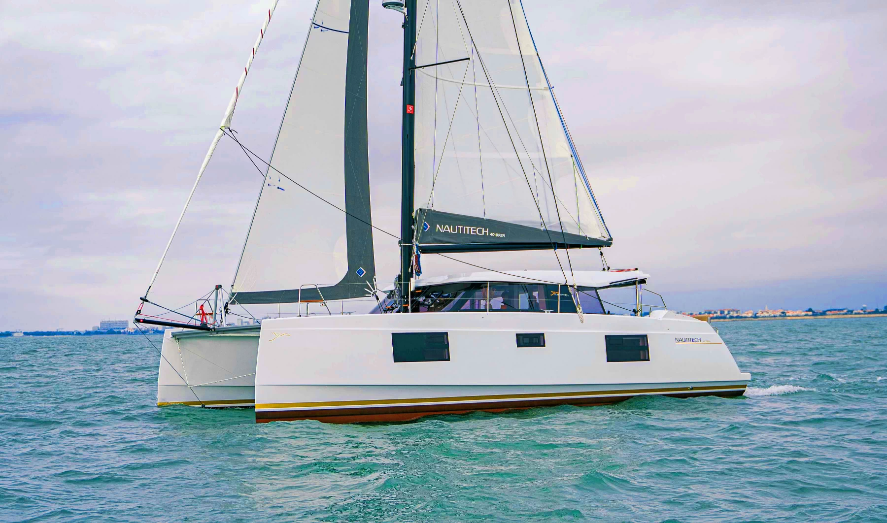 Nautitech 40 sailing multihull