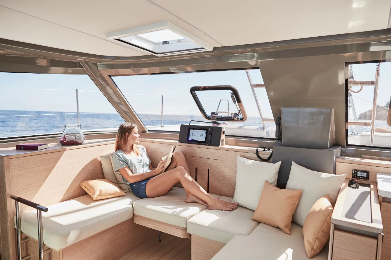 Nautitech 40 sailing multihull